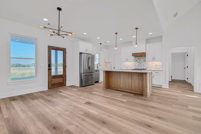 1220 Cr 4045, House other with 4 bedrooms, 2 bathrooms and null parking in Savoy TX | Image 15
