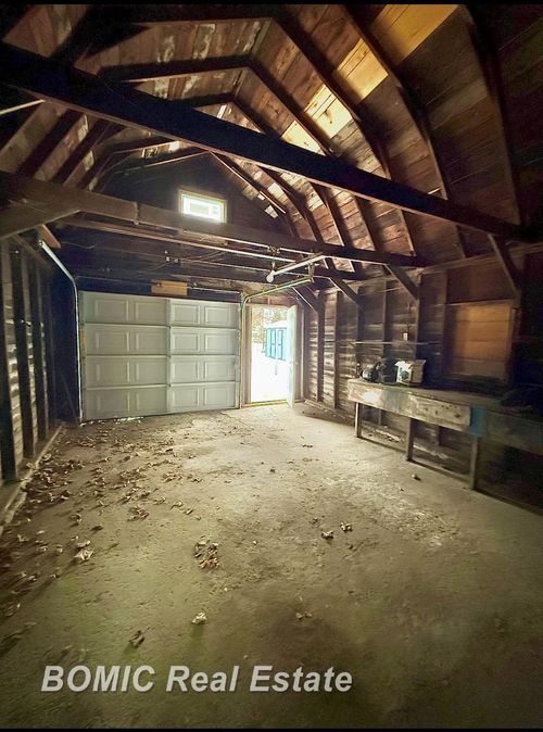 9916 Center St, Reese, MI, 48757-9547 | Card Image