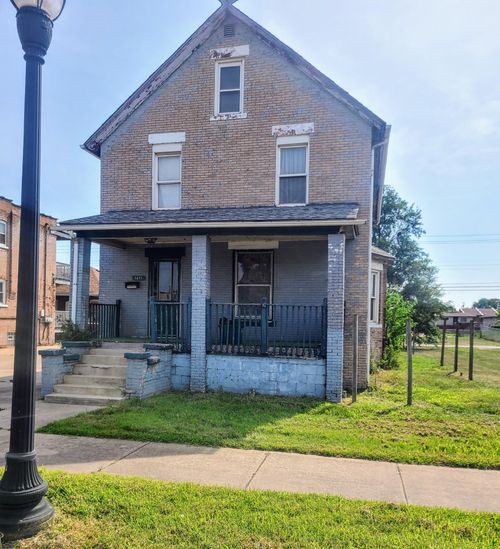 3435 Fir St, East Chicago, IN, 46312-2013 | Card Image