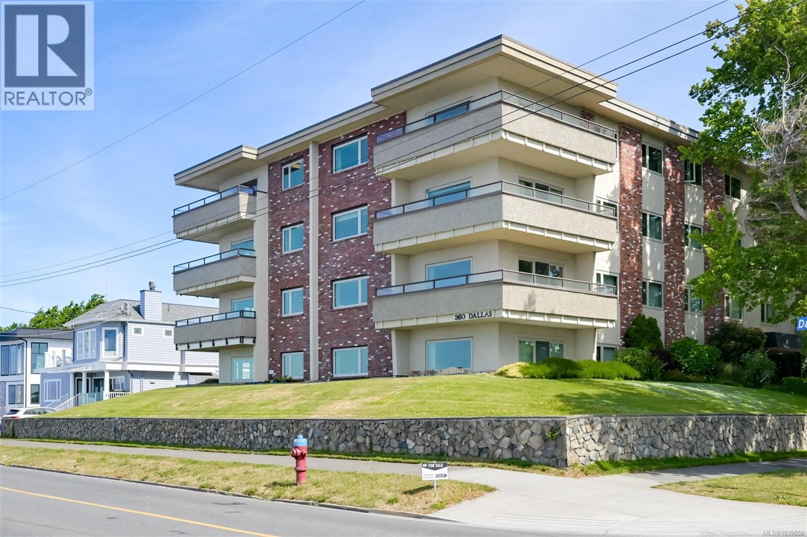 Residential in Victoria 3