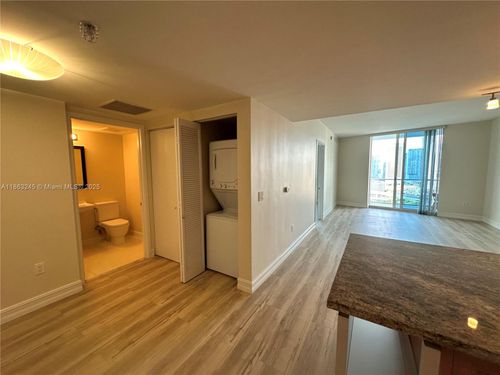apt-2307-185 Sw 7th St, Miami, FL, 33130-2975 | Card Image