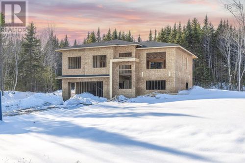 5017 Zaffre Drive, Middle Sackville, NS, B4E0X3 | Card Image