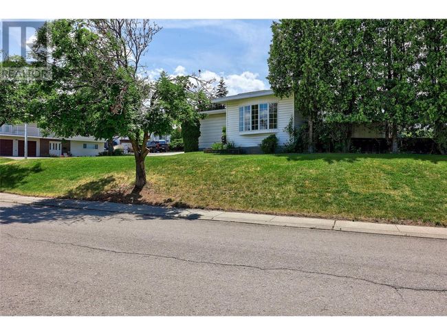 135 Whiteshield Cres, House other with 5 bedrooms, 3 bathrooms and null parking in Kamloops BC | Image 5