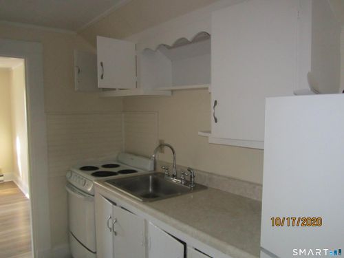 1085 Broad St, Meriden, CT, 06450-3479 | Card Image