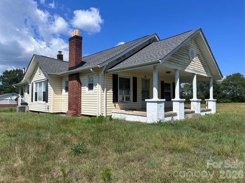 3190 Warlicks Church Rd, Connelly Springs, NC, 28612-7758 | Card Image