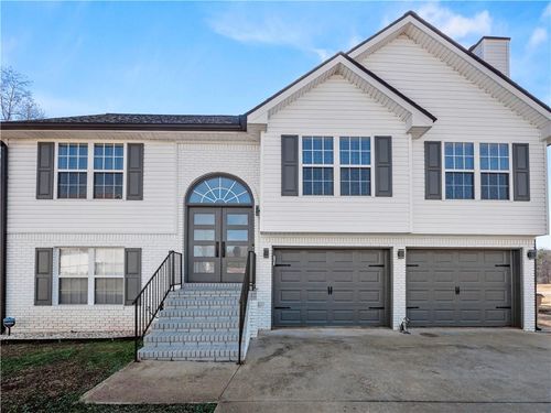 7235 Ironwood Dr, Gainesville, GA, 30507-9580 | Card Image