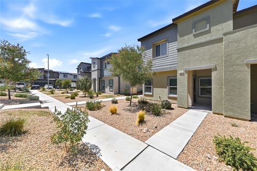 535 Thistleberry Ave, Henderson, NV, 89044-1070 | Card Image