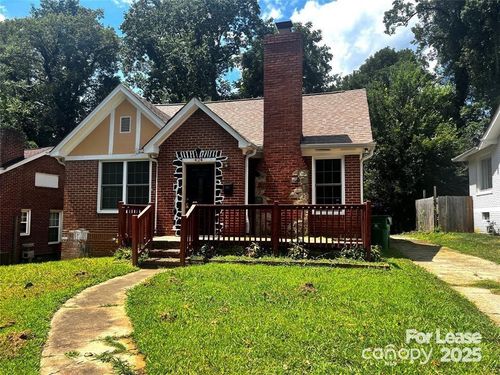424 Woodvale Pl, Charlotte, NC, 28208-4338 | Card Image