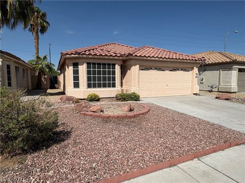 3420 Kapalua Bay Dr, Las Vegas, NV, 89129-7318 | Card Image