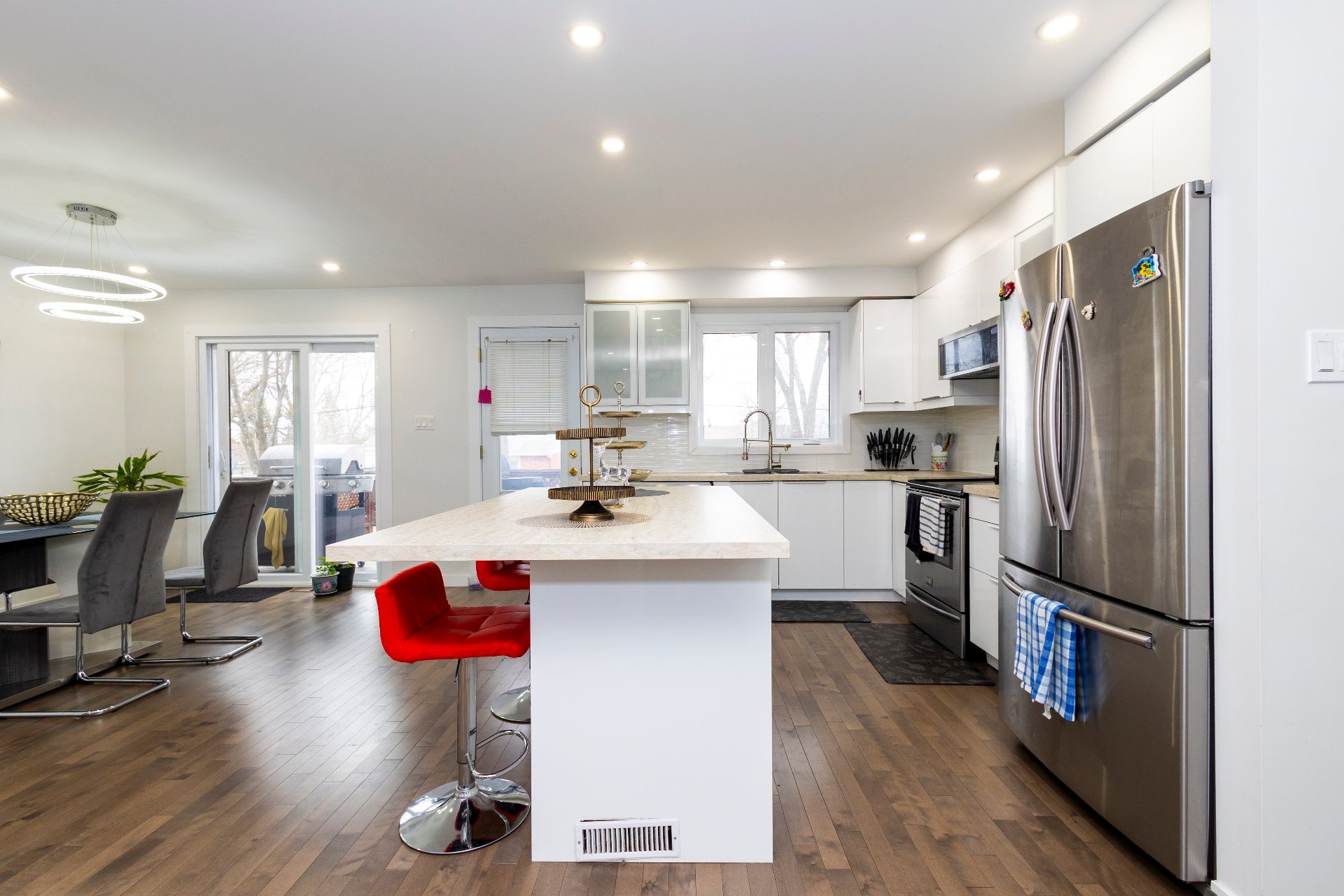 Residential in Montréal (Pierrefonds-Roxboro) 3