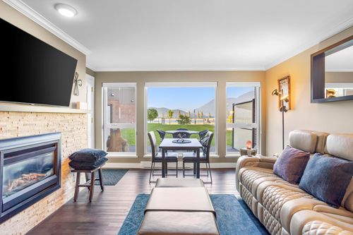 115-378 Esplanade Ave, Harrison Hot Springs, BC, V0M1A3 | Card Image