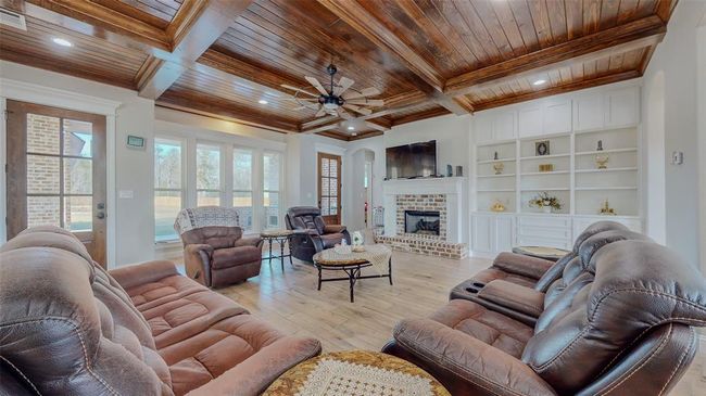 205 Talpa Trl, House other with 5 bedrooms, 4 bathrooms and 3 parking in Lumberton TX | Image 6