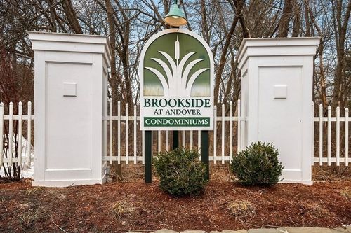 651-651 Brookside Dr, Andover, MA, 01810-1228 | Card Image