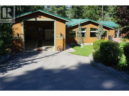 5011 Fairway Dr, Fairmont Hot Springs, BC, V0B1L1 | Card Image