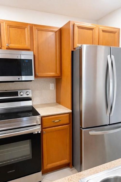 2077-2077 E Bond Dr, West Palm Beach, FL, 33415-7021 | Card Image