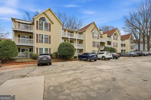 561 Cobblestone Trl, Avondale Estates, GA, 30002-1211 | Card Image