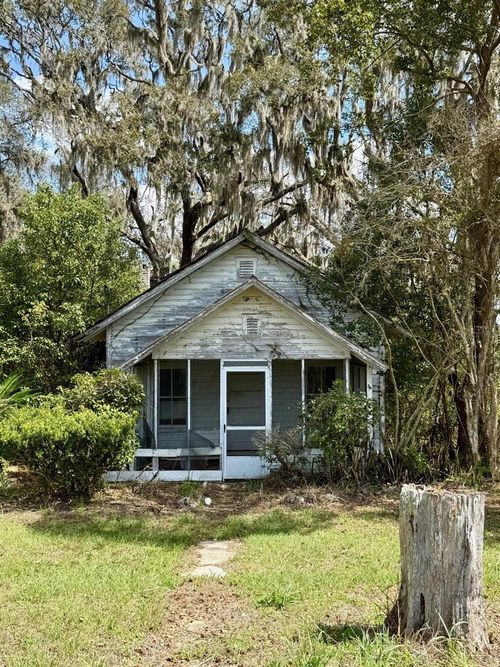 10010 Fort King Rd, DADE CITY, FL, 33525-8524 | Card Image