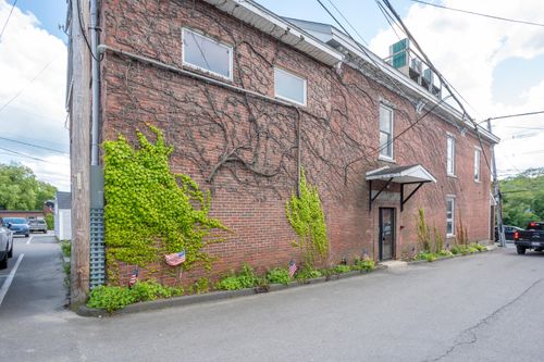 30 Water St, Ellsworth, ME, 04605-2033 | Card Image