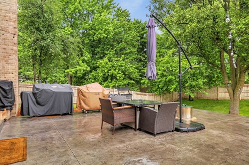 269 Concord Sq, Gurnee, IL, 60031-3207 | Card Image
