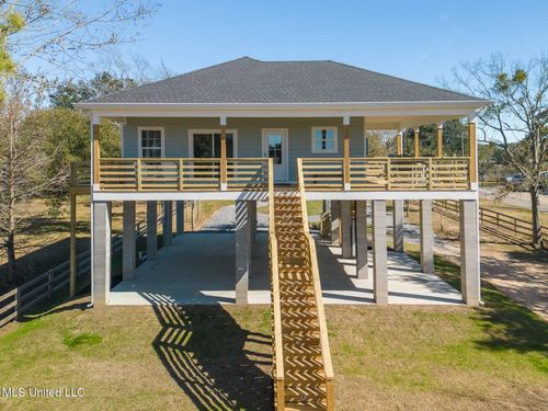 5815 Brittany Ave, Biloxi, MS, 39532-5507 | Card Image