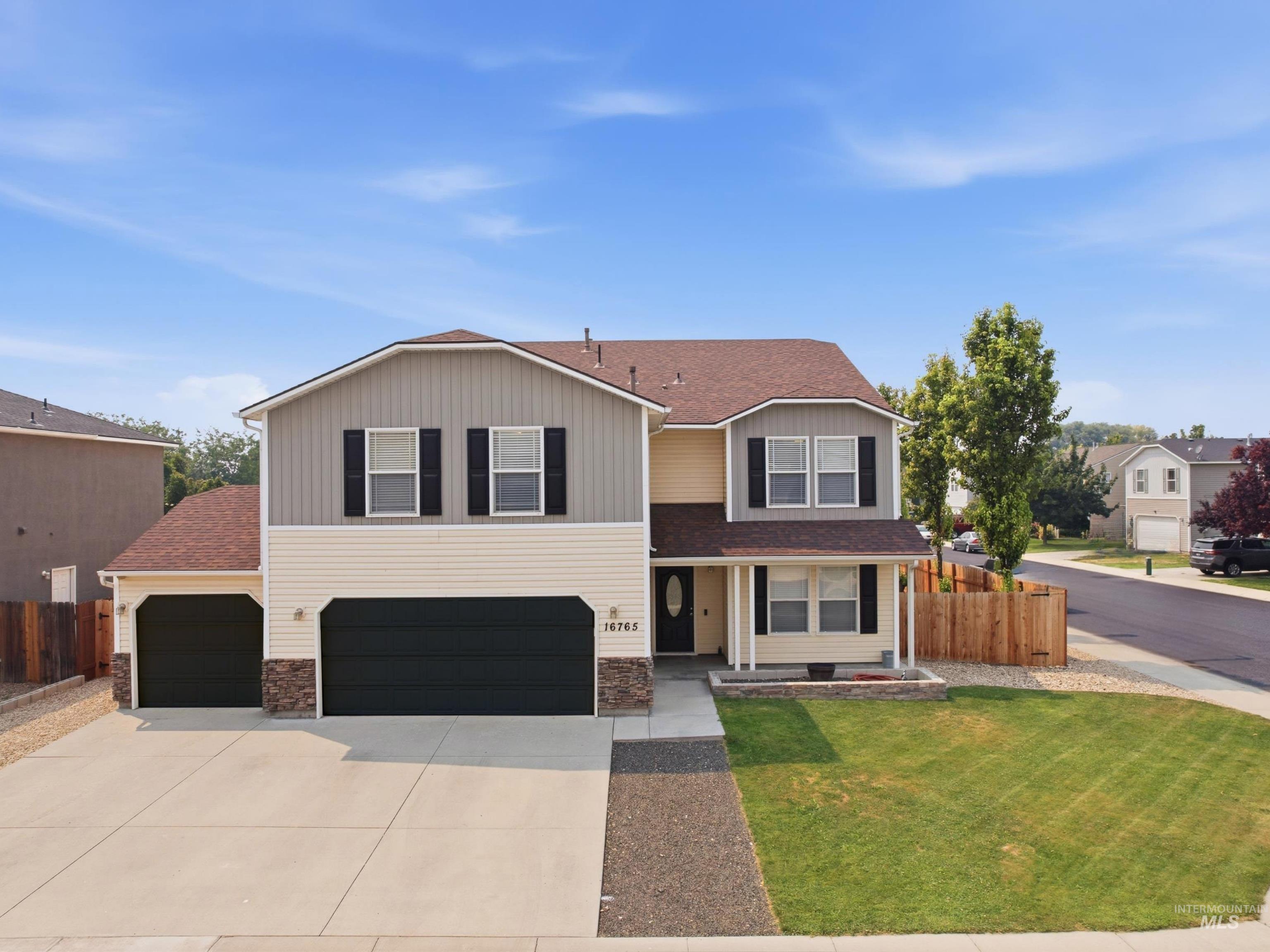Residential in Caldwell 3