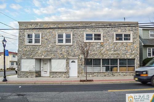 124 Washington Ave, Carteret, NJ, 07008-2636 | Card Image