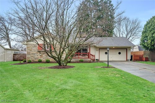 3423 Tall Oaks Lane, Austintown, OH, 44511 | Card Image