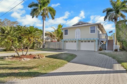 1292 Grand Canal Drive, NAPLES, FL, 34110 | Card Image