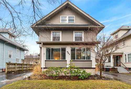 985 Harvard St, Rochester, NY, 14610-1712 | Card Image