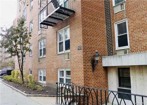 apt-3f-142 Franklin Ave, Flushing, NY, 11355-2611 | Card Image