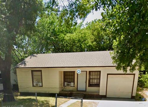 1805 Mill St, Gainesville, TX, 76240-2132 | Card Image