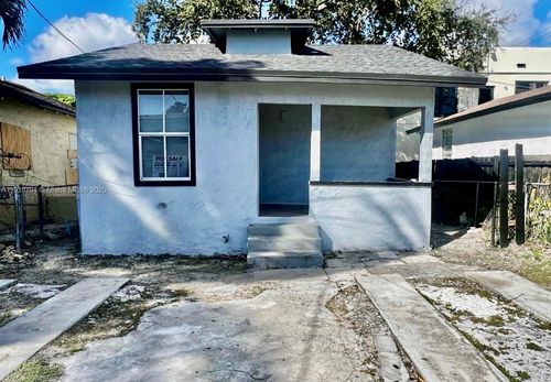 apt-b-1800 Sw 3rd St, Miami, FL, 33135-1911 | Card Image