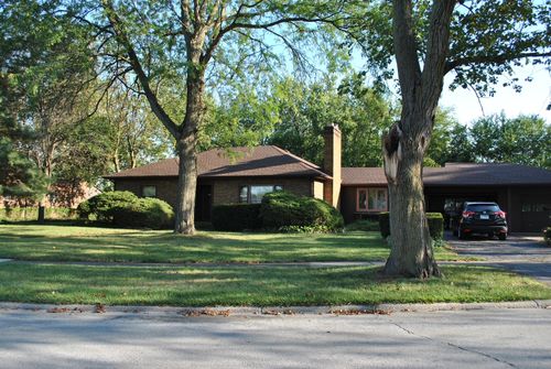 2347 Spruce Rd, Homewood, IL, 60430-1069 | Card Image