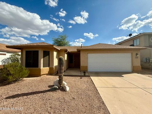 3025 W Country Ranch Dr, Tucson, AZ, 85742-4866 | Card Image