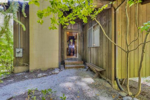 17864 Neeley Rd, Guerneville, CA, 95446-9133 | Card Image