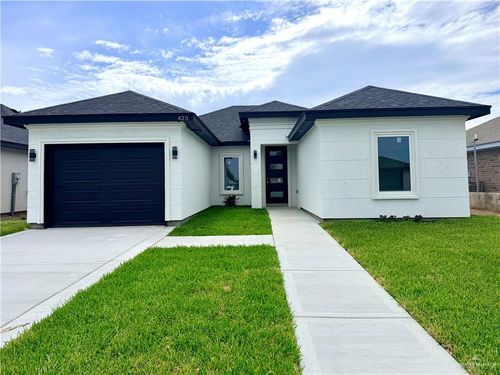 425 Serg Loop, Alamo, TX, 78516-7285 | Card Image
