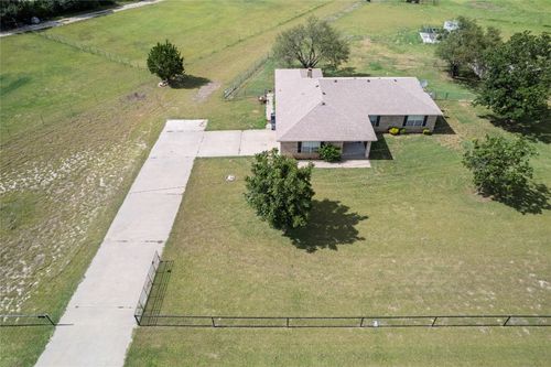 1905 Oak Springs Rd, Kempner, TX, 76539-3659 | Card Image