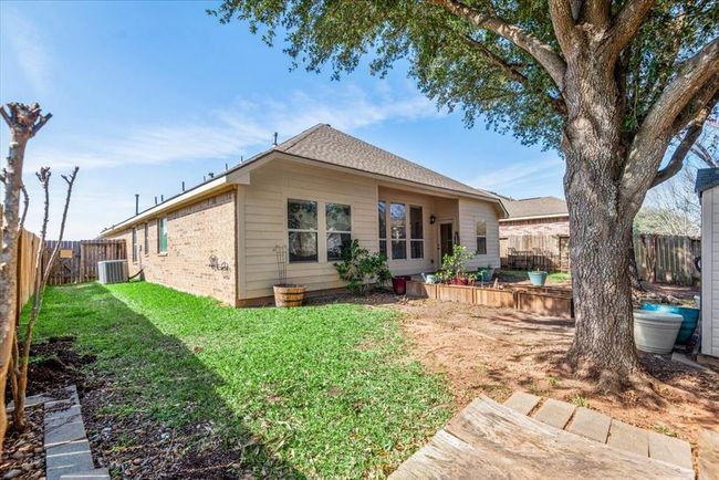 18720 Stewart Hill Dr, House other with 3 bedrooms, 2 bathrooms and 2 parking in Montgomery TX | Image 31