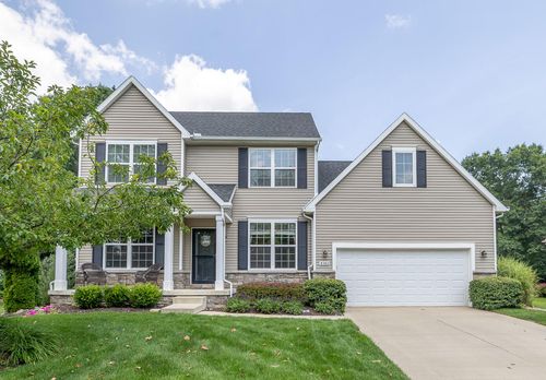 8380 Parkridge Dr, Dexter, MI, 48130-9397 | Card Image