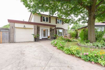 59 Watson Cres, House other with 4 bedrooms, 2 bathrooms and 6 parking in Brampton ON | Image 1