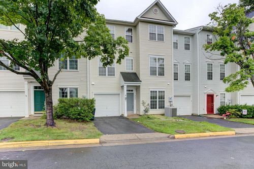 2504 Logan Wood Dr, HERNDON, VA, 20171-4489 | Card Image