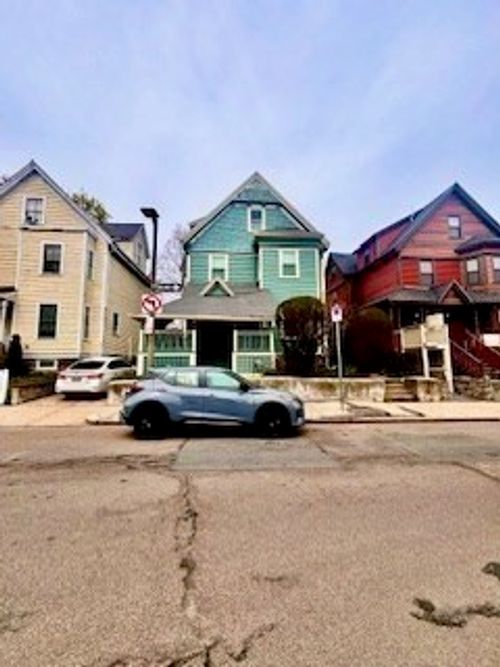 34 Gaston St, Boston, MA, 02121-1845 | Card Image