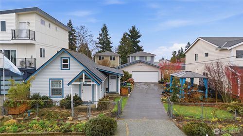 10611 2nd Place Sw, Seattle, WA, 98146 | Card Image