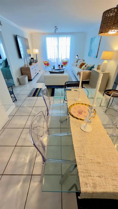 16w-5555 Collins Ave, Miami Beach, FL, 33140 | Card Image