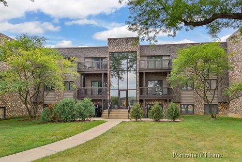 e3-1464 Stonebridge Cir, Wheaton, IL, 60189-7170 | Card Image