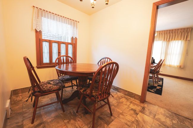 Breakfast Nook | Image 11