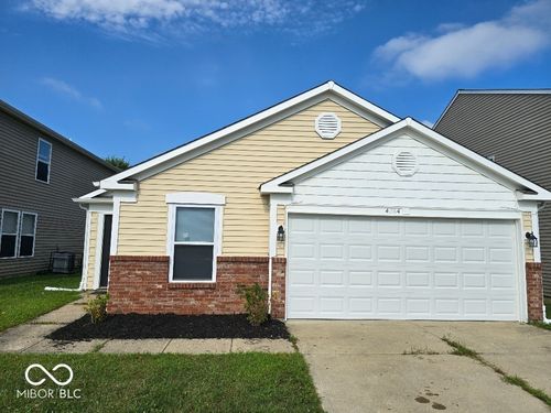 4264 Arches Ct, Indianapolis, IN, 46235-8220 | Card Image