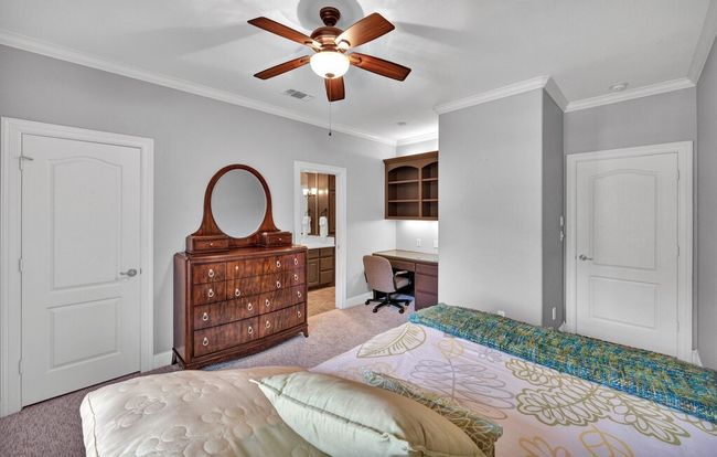 565 Lost Hunters Cyn, House other with 5 bedrooms, 5 bathrooms and 3 parking in China Spring TX | Image 38