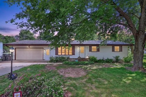 1060 Lakewood Lane, GRAND RAPIDS, WI, 54494 | Card Image