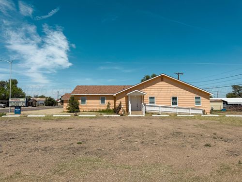 1021 S Barnes St, Pampa, TX, 79065 | Card Image